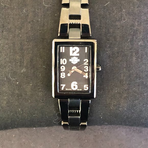 HARLEY DAVIDSON LADIES BULOVA WATCH - Picture 3 of 5